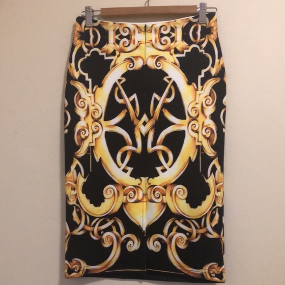 Large (size 6-8) multicolored pencil skirt. European luxurious design style. - Picture 2 of 5